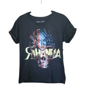 NWT Rihanna Hard Rock Cafe New York Guitar Black Shirt Ladies Med
